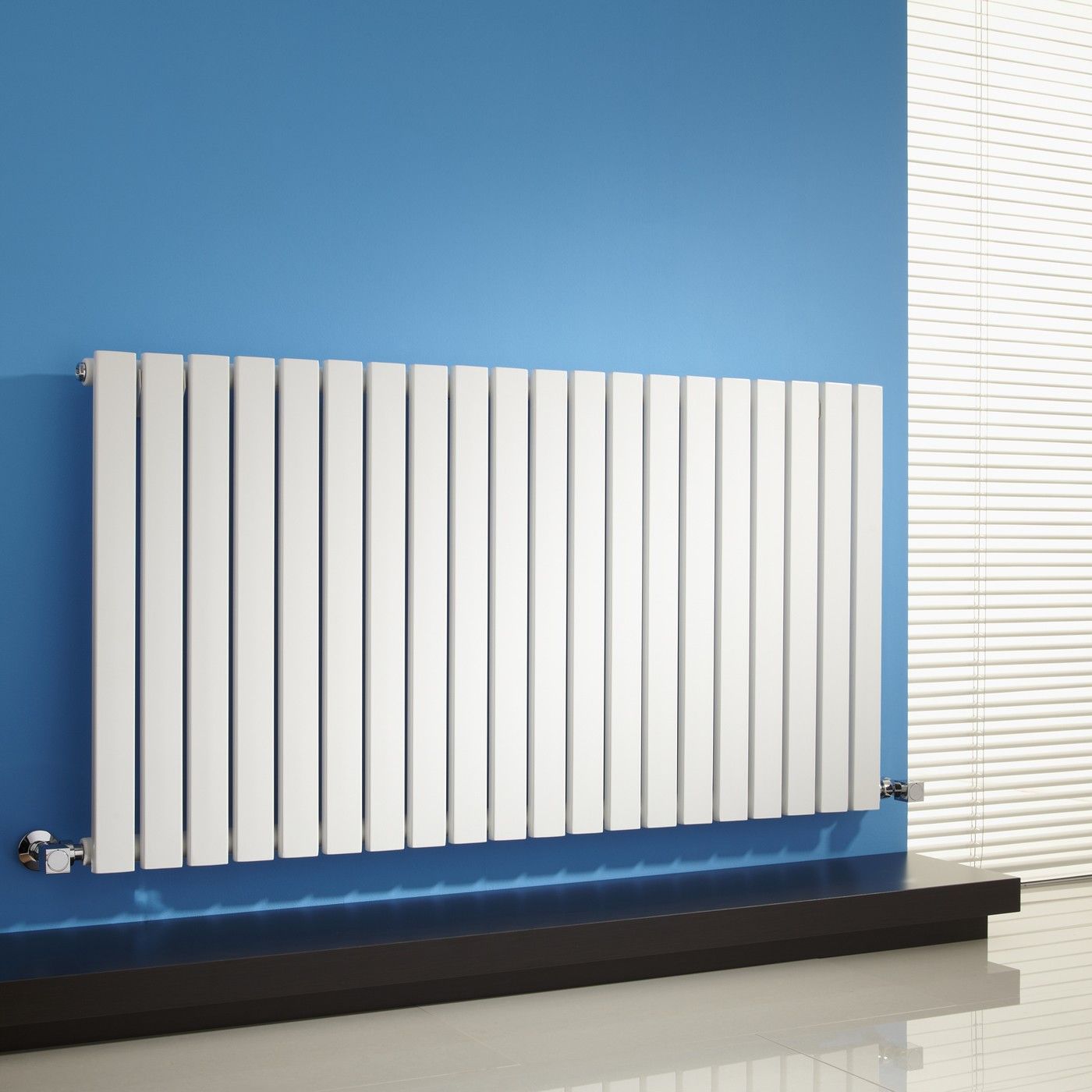 Стальные радиаторы оазис. Панельный радиатор акфа. Panelli Radiator 300x1000 мм. Панельные радиаторы Vonova Compact. Панельный радиатор Тип 22 Akfa.