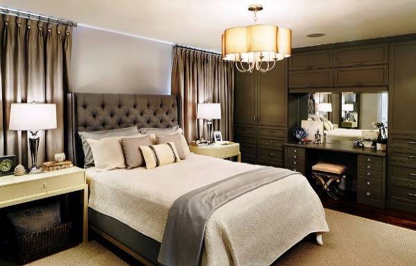 Modern Yatak Odası Dekorasyonları İçin Makyaj Masaları