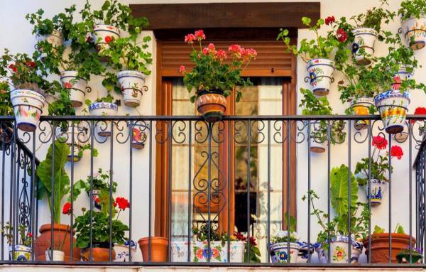 Küçük Balkon Mobilyaları