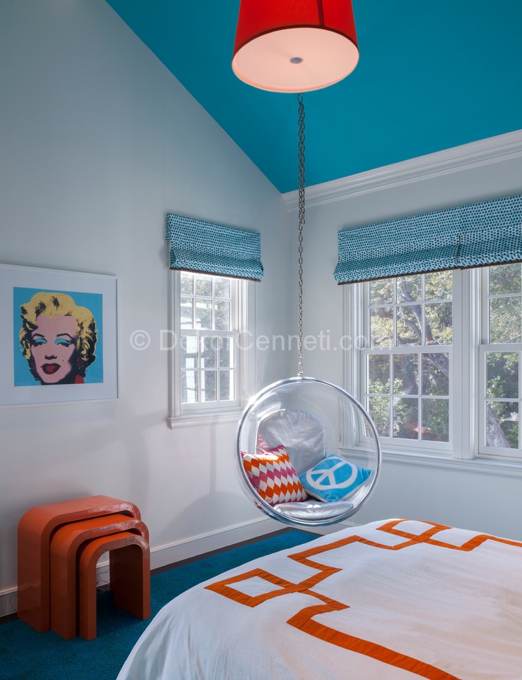 Mavi ve Turuncu Yatak Odası Dekorasyonu